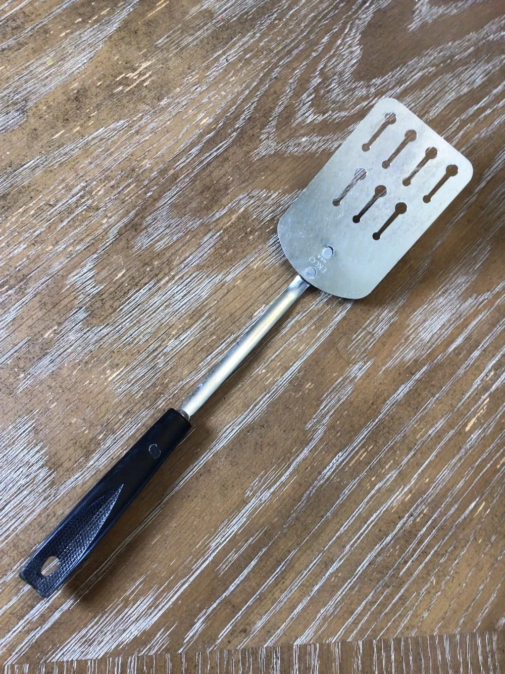 Vintage Ekco Stainless Steel Keyhole Slotted Spatula Turner Black Handle USA 13”